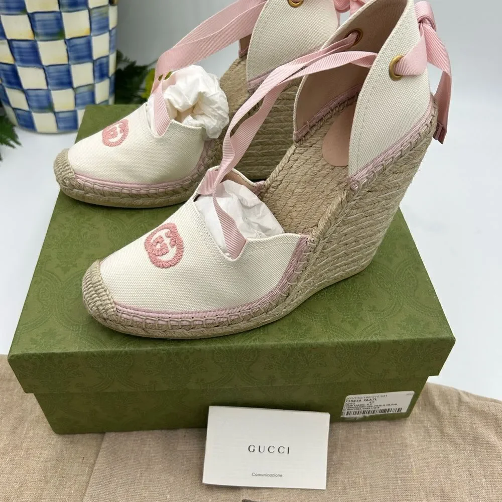 Women’s Gucci canvas GG wedge espadrilles size 40 made in Italy